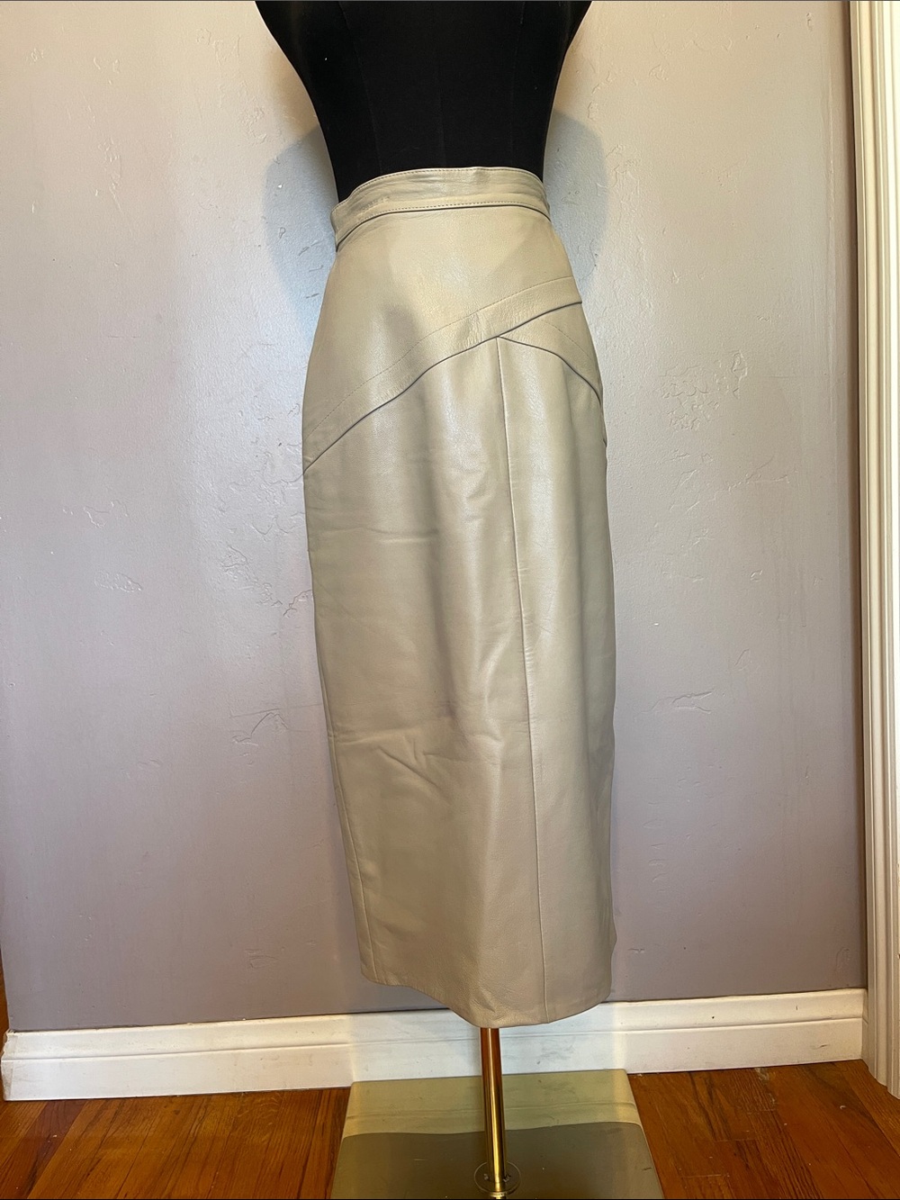 Vintage 80s Suzelle Beige Leather Pencil Midi Skirt High Waisted Geometric